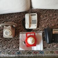 Tre telefoni tre con lunga prolunga