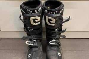 Stivali cross eleveit neri