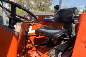 Trattore fiat 680 DTH