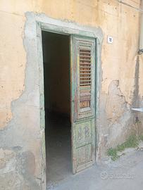 Piano terra da ristrutturare