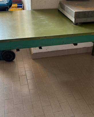 Tavolo da lavoro per officina metà Novecento