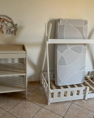 Fasciatoio e letto montessoriano