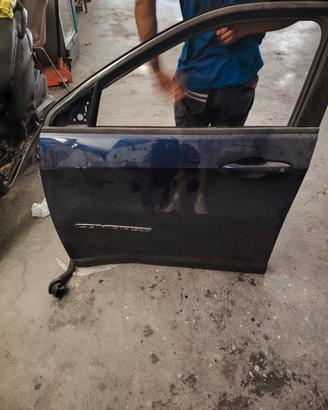 Porta anteriore sinistro lato guidatore jeepc400€