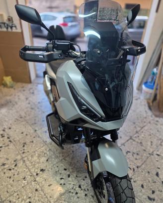 XADV 750
