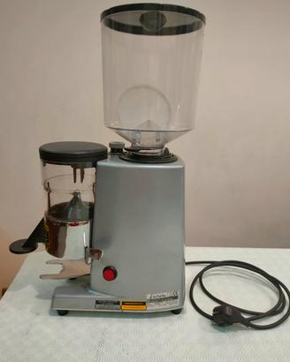 Macinadosatore EUREKA professionale Macina caffè 