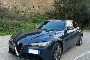 Alfa Romeo Giulia Super AT8
