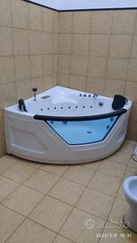 vasca idromassaggio angolare 