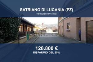 Immobile in asta di 202 m² con box auto a Satriano