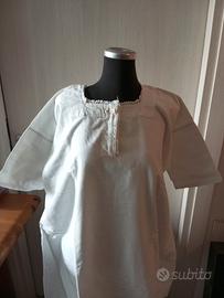 "Nonna" camicie da notte secolo scorso 