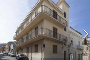 Ampio appartamento Terrasini