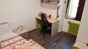 camera-singola-in-appartamento-moderno-da-sett