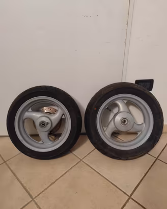 Cerchioni gommati Malaguti Phantom F12 + aggiunte