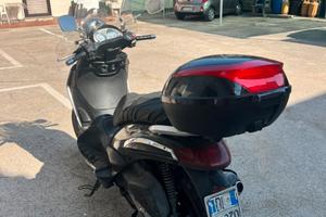 Beverly 300 i.e.