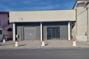 Locale Commerciale a Saletti