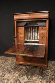 Mobile secretaire del XIX secolo da restaurare