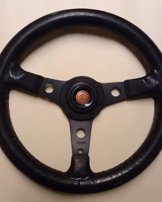 Volante sportivo d'epoca LUISI in pelle 