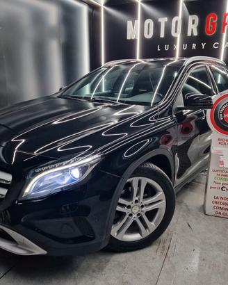 Mercedes-benz GLA 200 CDI Automatic Premium 2.2 13