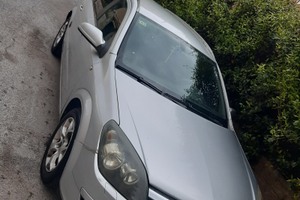 Opel astra h sw 2005