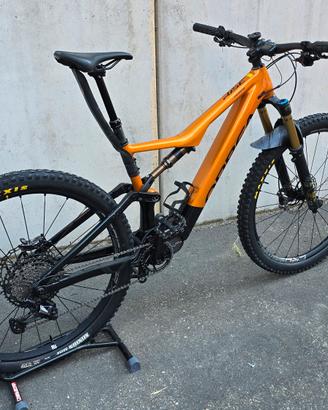 Mtb elettrica Orbea Rise h10 leggera