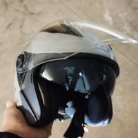 Casco jet