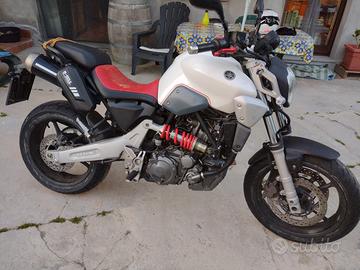 Yamaha MT03 