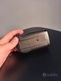 MB-D16 Battery Grip per Nikon D750