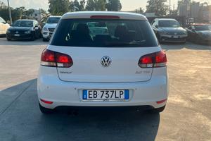Volkswagen Golf 2.0 TDI Automatica 6 marce