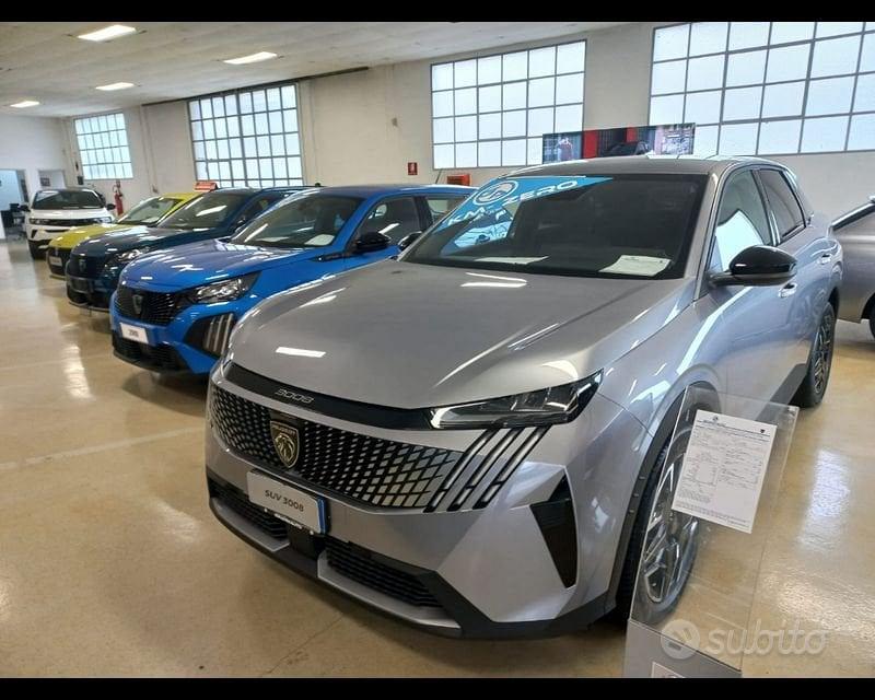 Peugeot e-3008