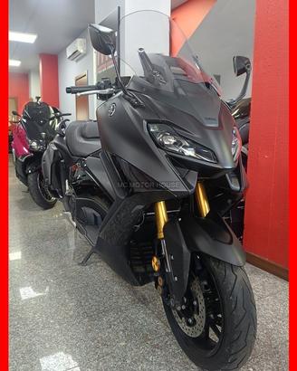 Yamaha tmax 560 techmax+0maggi0 casco+rate+permute
