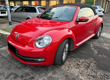 Volkswagen Maggiolino Cabrio 2.0 TDI Design BlueMo