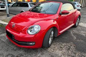 Volkswagen Maggiolino Cabrio 2.0 TDI Design BlueMo