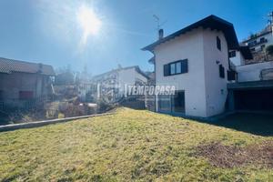 CASA INDIPENDENTE CON TERRAZZI E DUE BOX