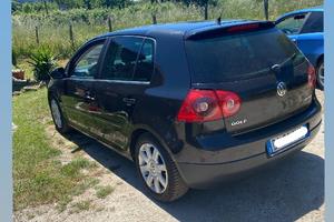 VOLKSWAGEN Golf 5ª serie