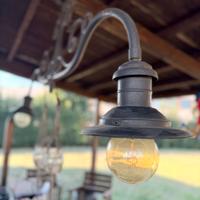 Lampadario in ferro, arredo bar/giardino. Anni 30