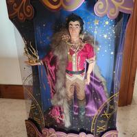 Bambola disney gaston la bella e la bestia