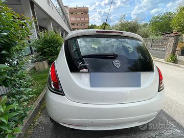 Lancia Ypsilon benzina/gpl