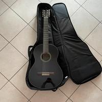 Chitarra classica Marca: Yamaha C40 con custodia