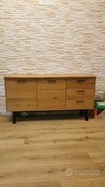 Madia/Credenza