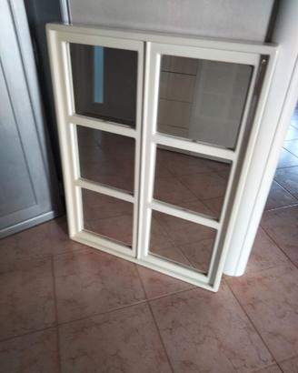 Specchio finta finestra di design