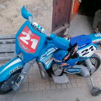 moto giocattolo a batteria 
