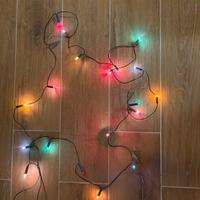 Luci di Natale colorate e a intermittenza