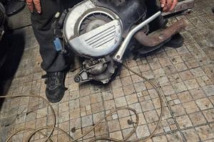 Motore vespa cosa 200