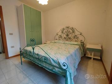 Camera matrimoniale completa 