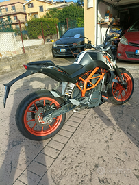 KTM duke 390