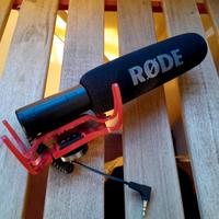 Microfono RØDE modello shotgun