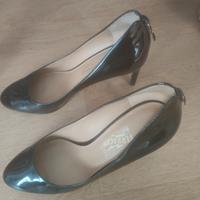 scarpe Ferragamo e Miss