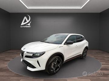 Alfa Romeo Junior 1200 HYBRID SPECIALE 136 CV EDCT