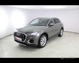 AUDI Q3 35 TDI S tronic Business Advanced