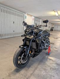Yamaha MT09 AKRAPOVIC line titanium