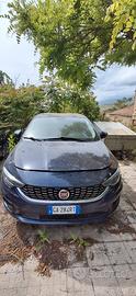 Fiat Tipo 2021 senza motore e cambio